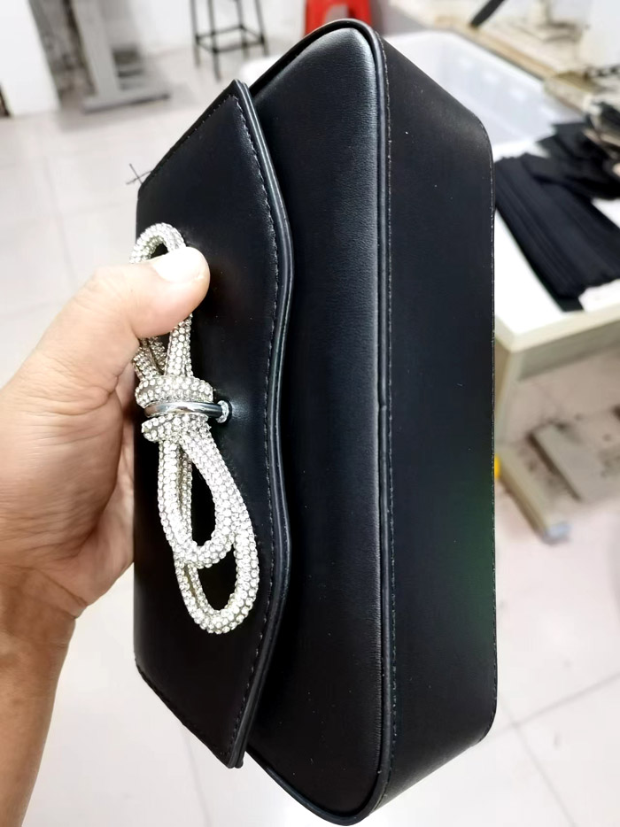 �������������߳��ӹ�