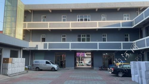 房屋出租，南楼二层 有大电梯，300平米，适合商务办公，库房