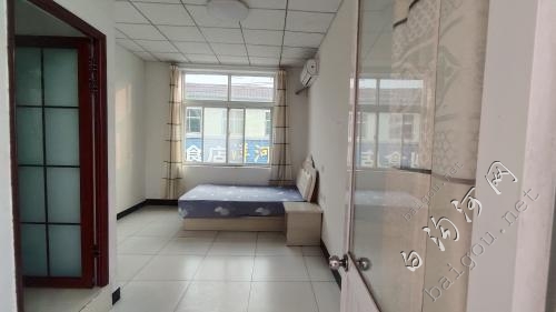 服饰广场 公寓单间房屋 出租