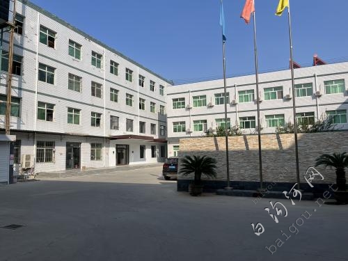 招聘缝纫工 