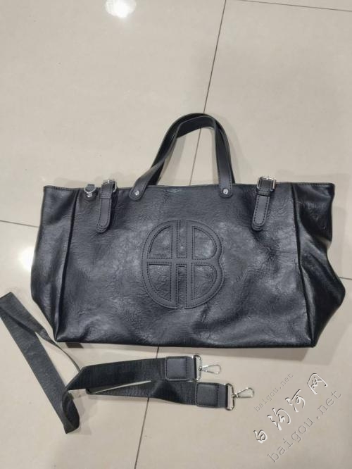 高价回收各类箱包库存积压品&&&13673128..