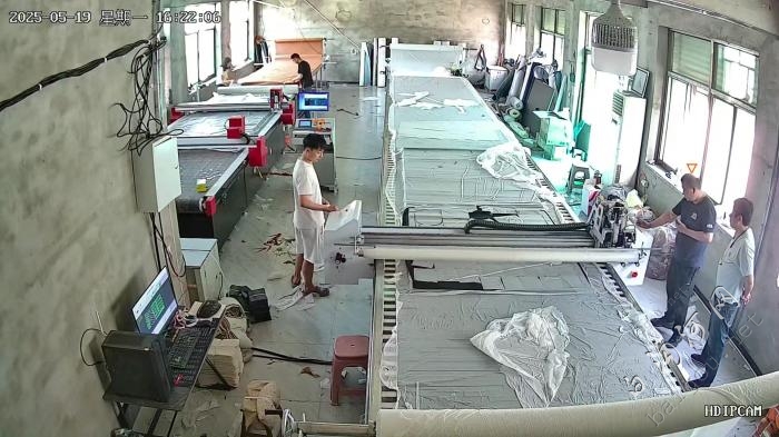 大型智能裁料店接单，不用刀模间隙小，..
