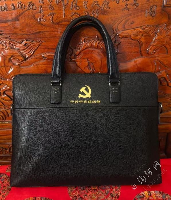 上门台面，上五金，喷胶